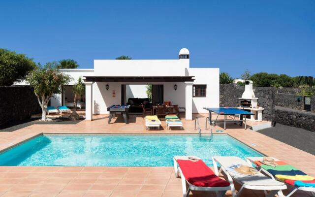 Villa Papagayo by Villa Plus