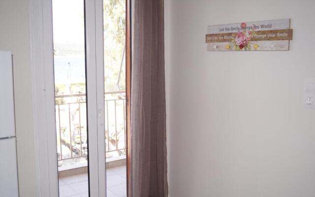 Sea Side Apartment