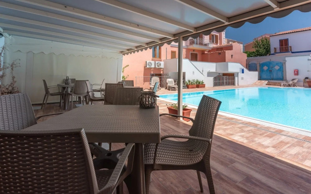 Relaxing Cristal Blu Studio Sleeps 3 Persons