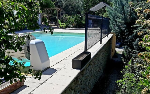 Villa With Heated Pool, Beautiful View and Garden, Near Vaison-la-romaine