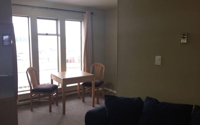 McNeills Inn on the Harbour Front