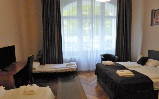 Hotel Pension Elegia am Kurfürstendamm