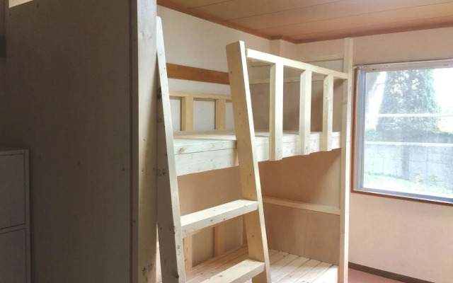 Backpackers DORMS MIWA - Hostel