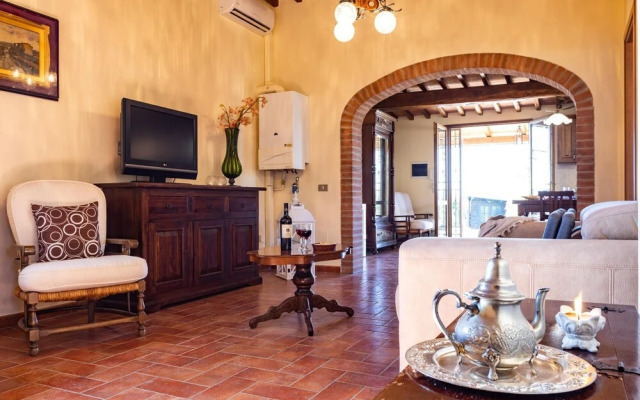 Captivating 1-bed Villa With Pool in Tuscany