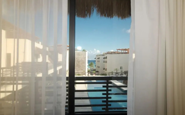 Aldea Thai 323 by PRP