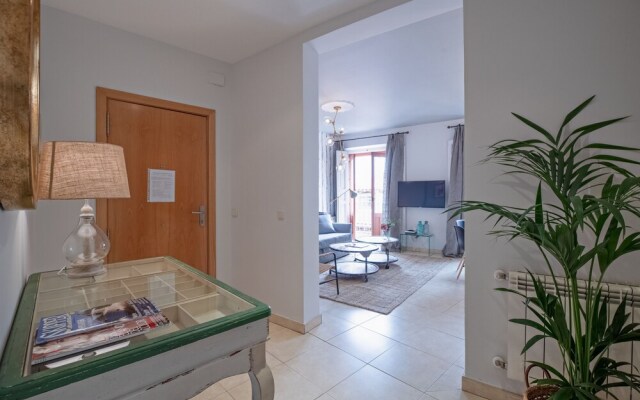 Apto La Latina Plaza Cascorro ECM18