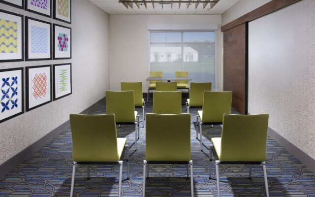 Holiday Inn Express & Suites New Braunfels