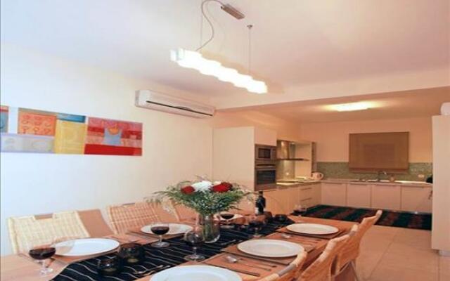 Lindos Beach Boutique Villa