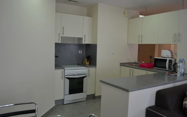 Alia -Bright furnished studio near metro