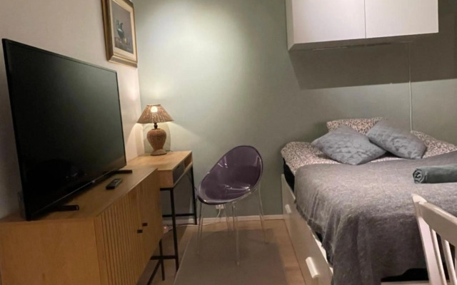 The Seaside Apartment