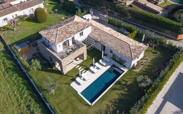 Villa Azalea by The Pearls Collection