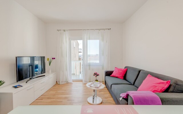 LCT Oleander Apartments