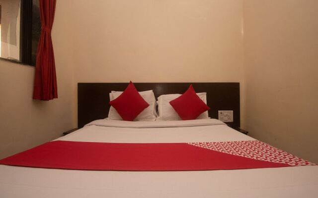 Oyo 23285 The Diplomat Lodging