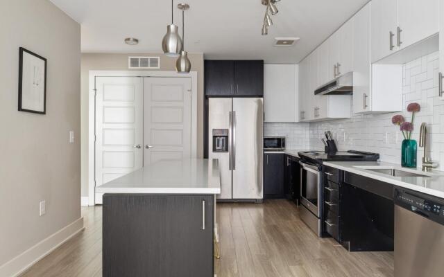 Denver | Fascinating 1BD/1BA Riverfront Apartment