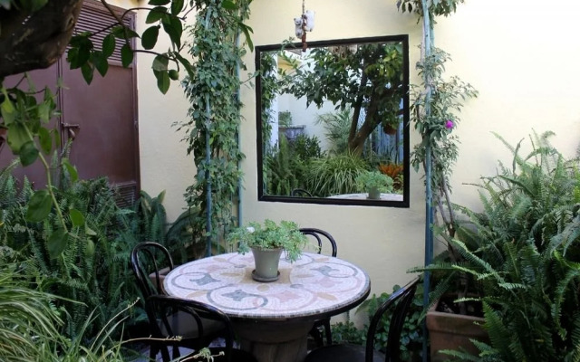 La Casa de Laura "Departamentos Cri Cri"