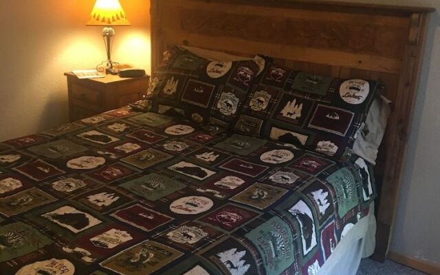 The Lodge at Lazy Bear Retreat