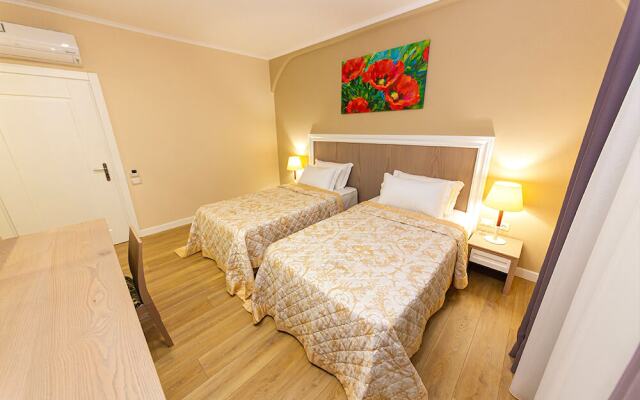 F And M Hotel Tirana