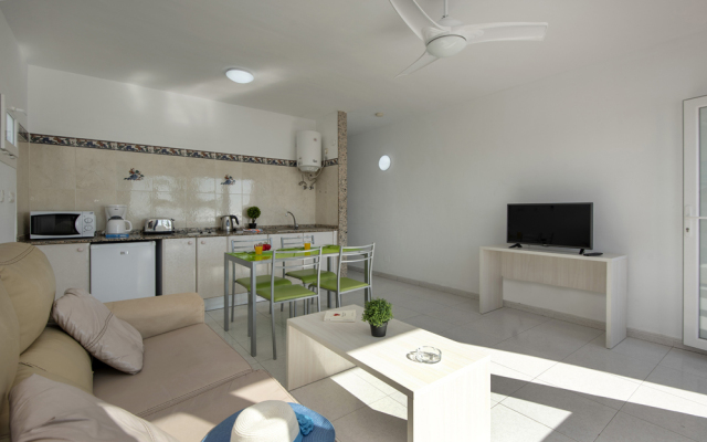 Rocas Blancas Apartments
