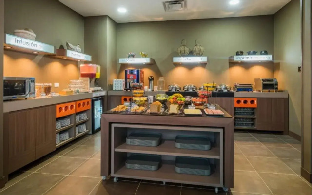 Hampton by Hilton Bogota Airport