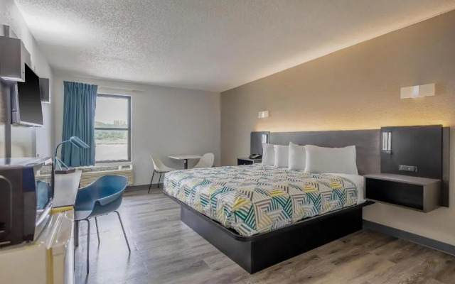 Motel 6 Franklin, OH