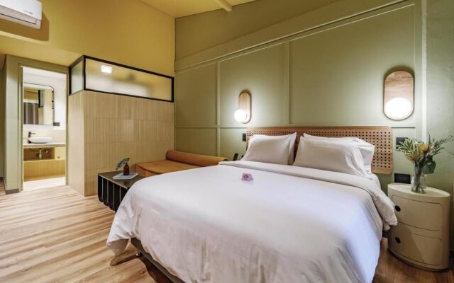 The Somos Flats Provenza