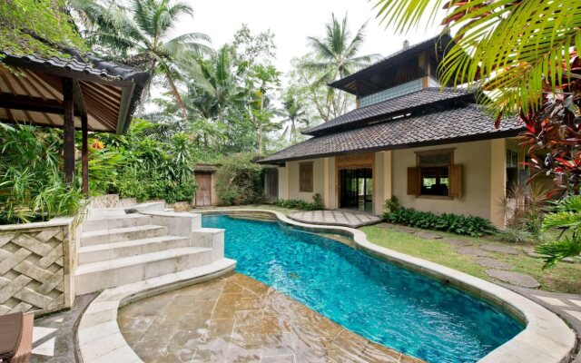 Villa Beji Indah