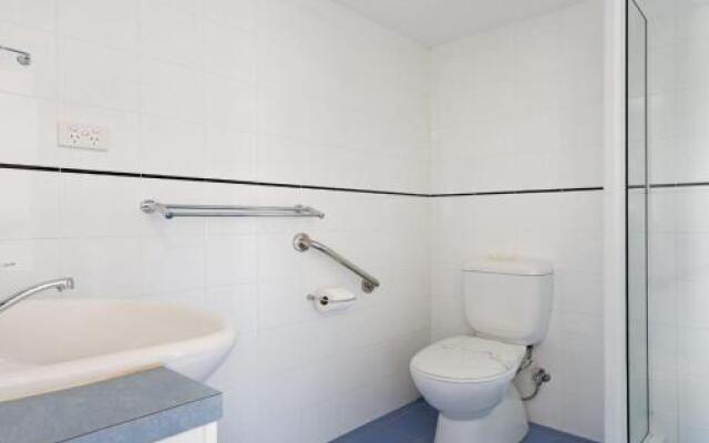 Spinnaker 102 - On The Lake!