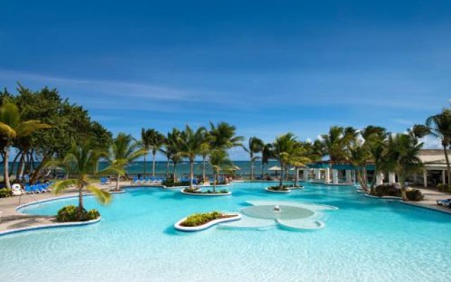 Splash at Coconut Bay Beach Resort and Spa