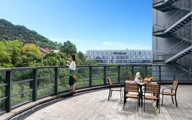 Hangzhou Zheda Science and Technology Park Hotel (Ant A Space Gudang Xincun Subway Station)