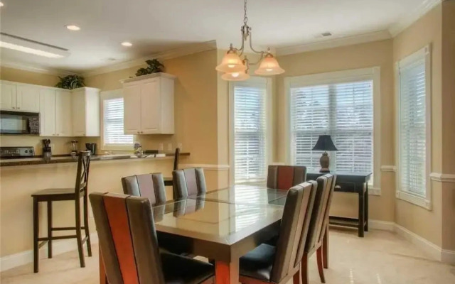 Magnolia Pointe Three-bedroom Apartment 201-4821