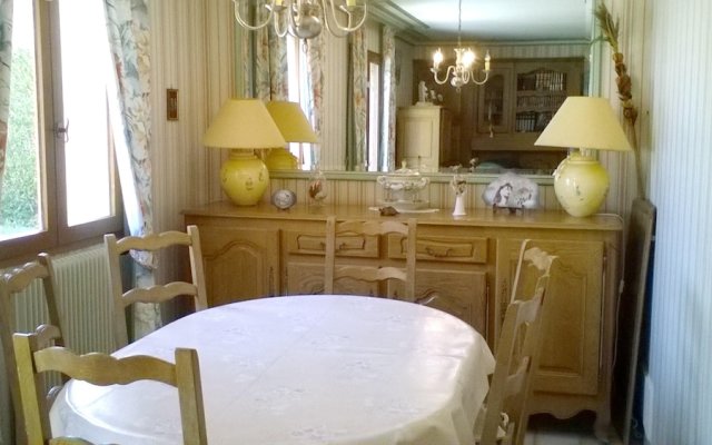 House With 4 Bedrooms in Le Mans, With Enclosed Garden and Wifi