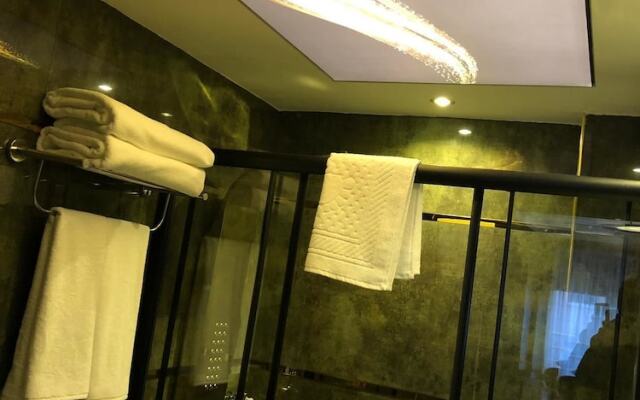 Antique Art Residence