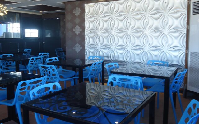 C & L Suites Inn