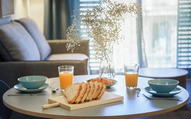 Aspasios Diagonal Art