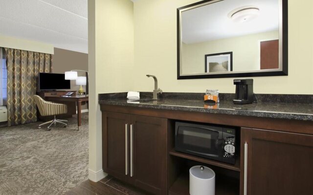 Hampton Inn & Suites By Hilton Rockville Centre