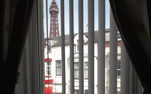 Belroy Hotel