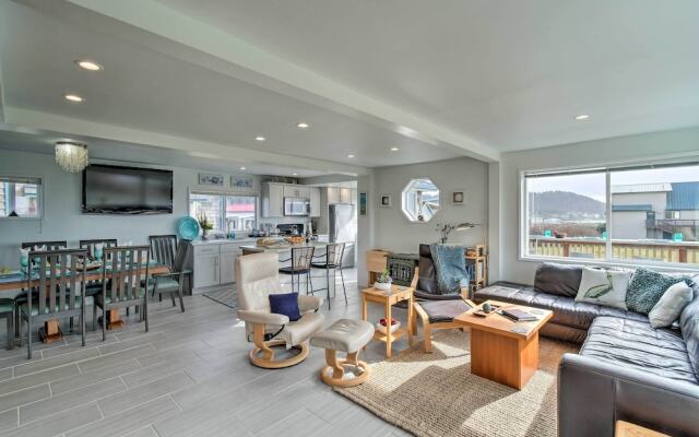 Coastal Retreat: Deck, Ocean Views + Walk to Beach