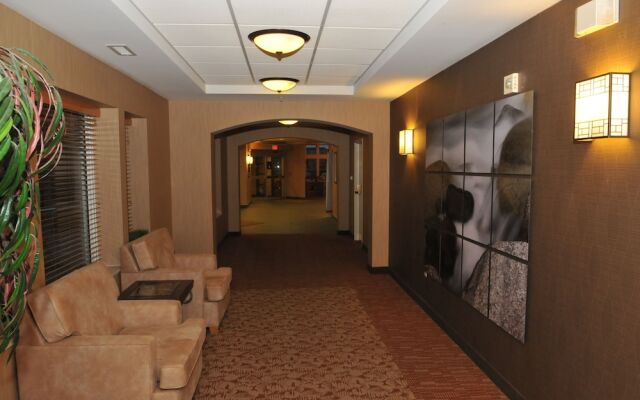 Lakeview Signature Inn Calgary Airport