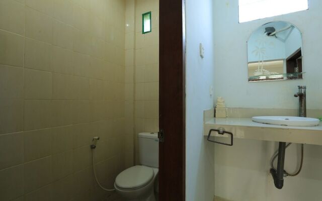 RedDoorz @ Kartika Plaza