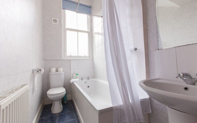 2 Bedroom Central Apartment