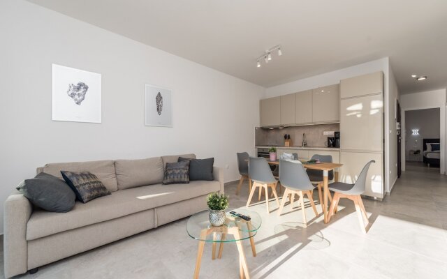 Pool apartments Villa Meteorite