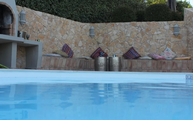Luxurious Villa in Silves With Swimming Pool
