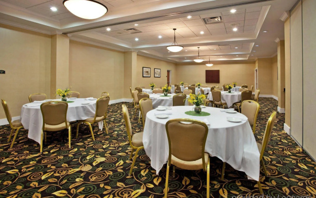 DoubleTree by Hilton Brunswick