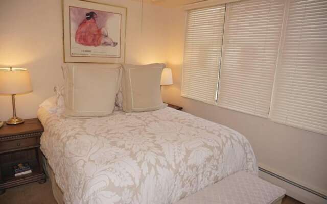 520 Cooper Ave E #305