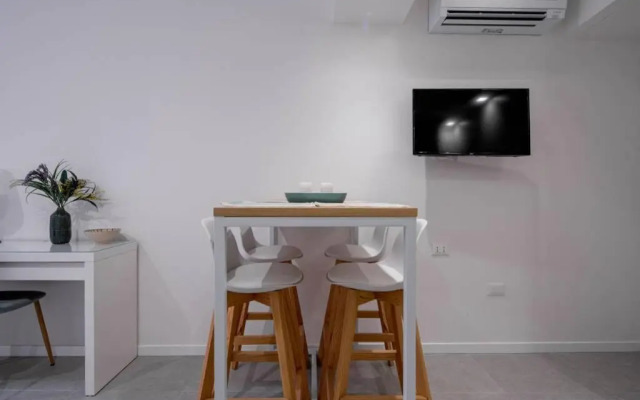 Ormesini Courtyard Apartment