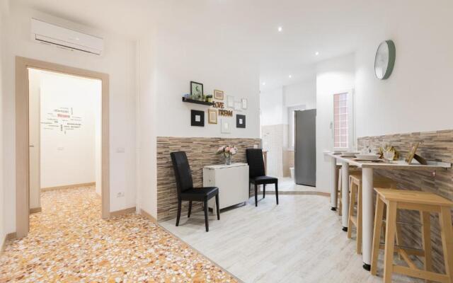 Stars Luxury Apartments 1