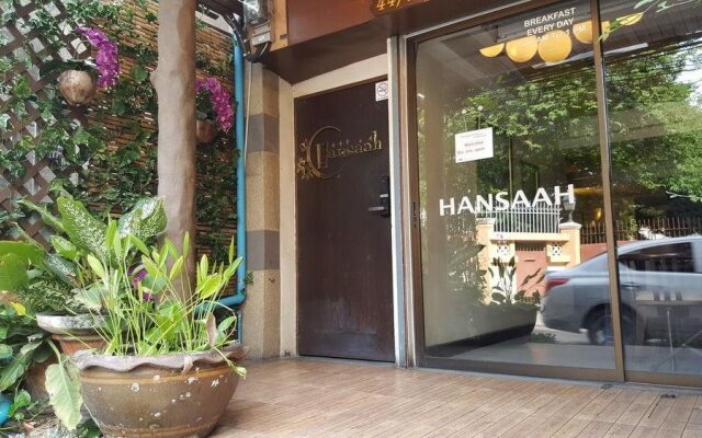 Hansaah Guesthouse and Restaurant