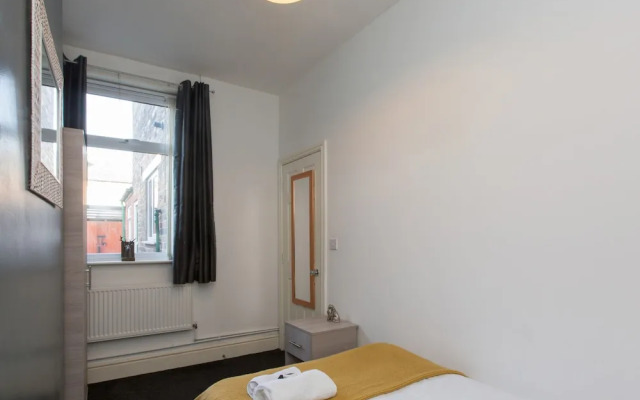 Townhouse @ Newlands Street Stoke