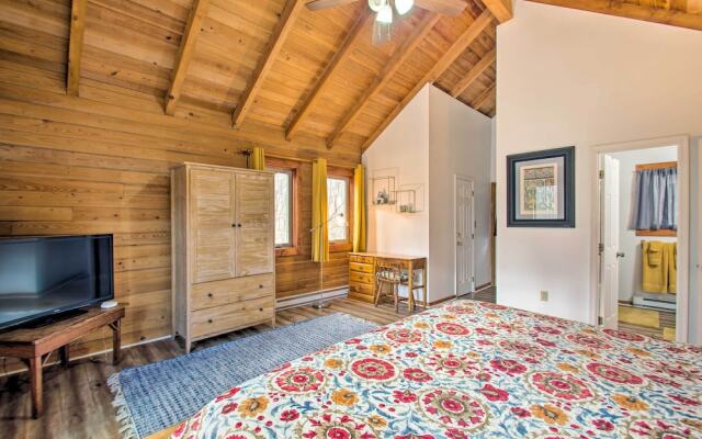 Wintergreen Home w/ Deck - Near Skiing & Hiking!