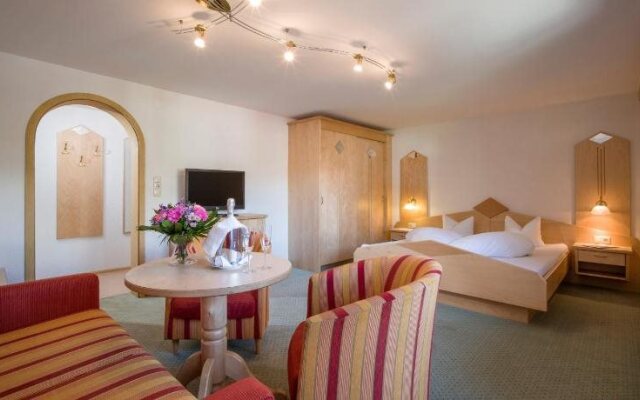 Hotel-Pension Enzian